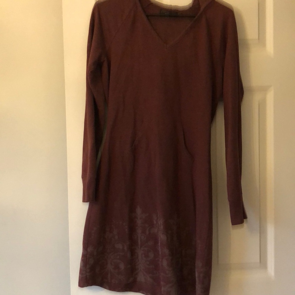 Prana athletic dress.